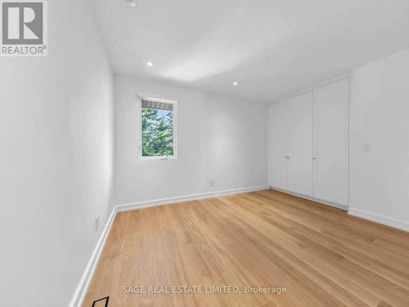 2 Addison Crescent — photo 31 of 40