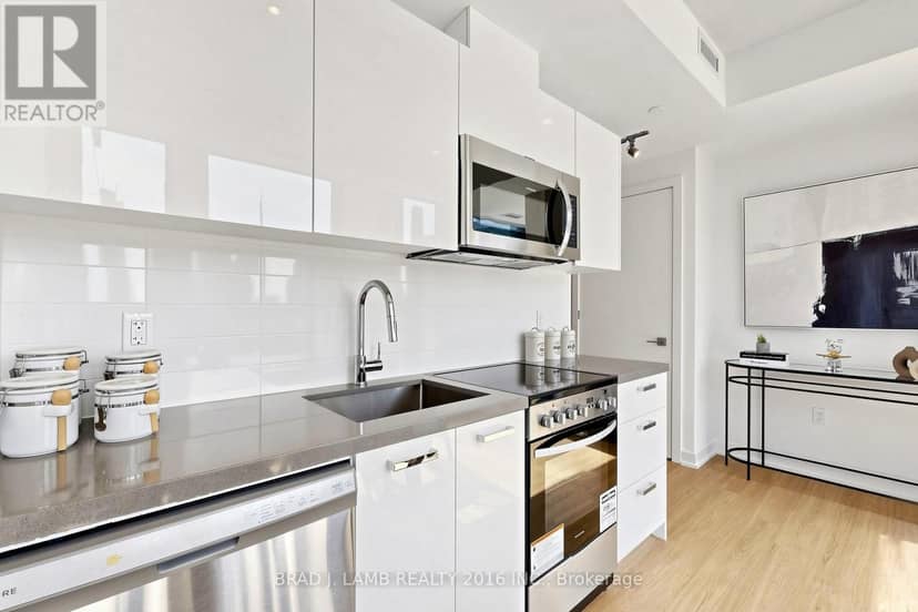 1505 - 284 King Street E — photo 12 of 34