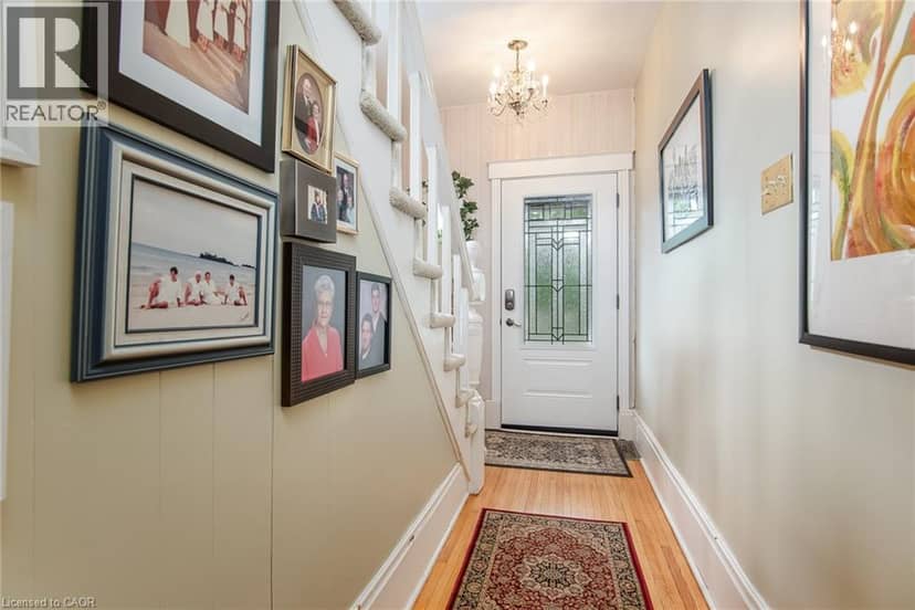 32 SAMUEL Street — photo 8 of 40