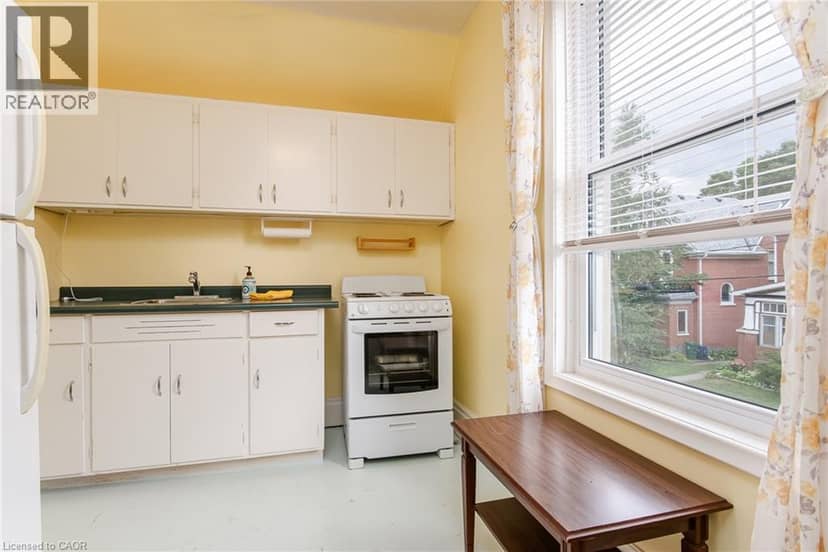32 SAMUEL Street — photo 36 of 40