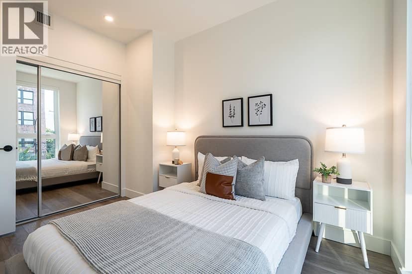 202 422 Lakewood Drive, Vancouver, photo 5