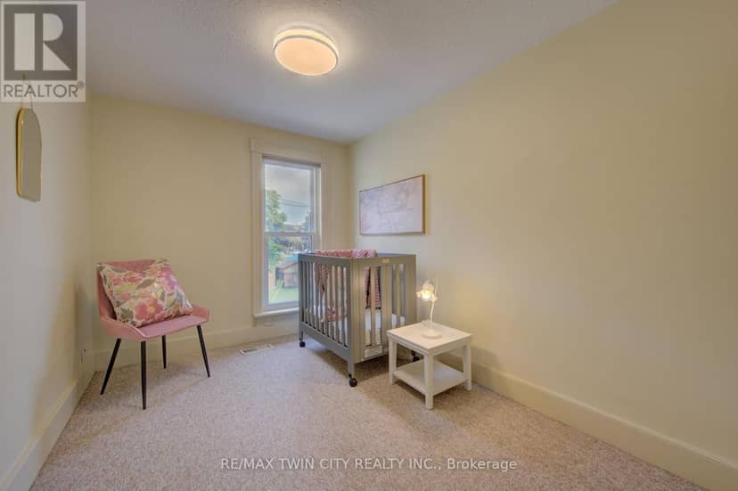 9 Salisbury Avenue — photo 23 of 30