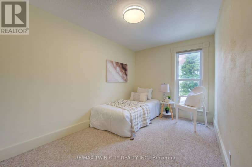 9 Salisbury Avenue — photo 24 of 30