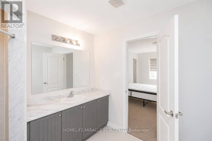 82 Baker Street — photo 20 of 28