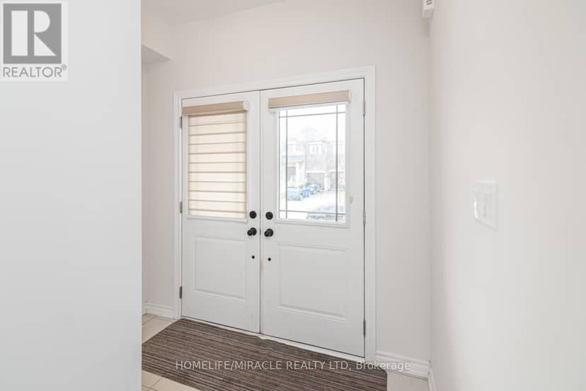 82 Baker Street — photo 4 of 28