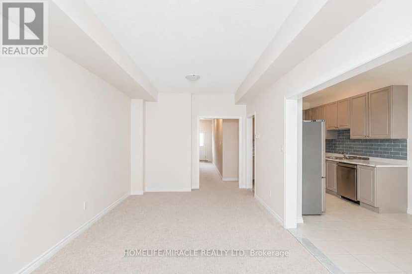 82 Baker Street — photo 5 of 28