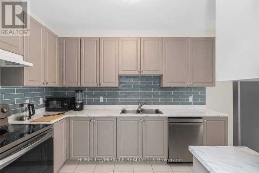 82 Baker Street — photo 9 of 28