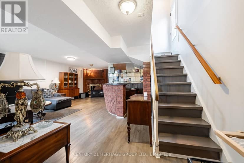 19 Lantos Court — photo 34 of 40