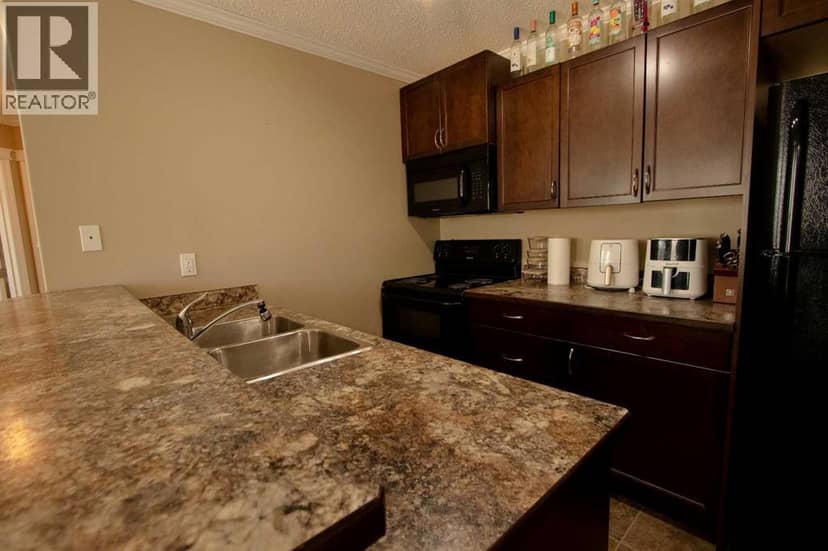 103A, 4520 51 Street — photo 20 of 36