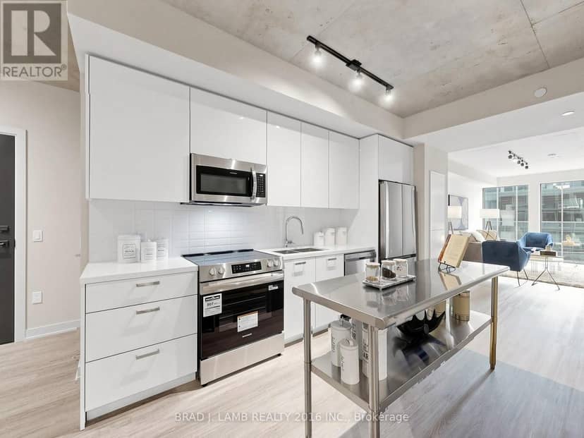 404 - 284 King Street E — photo 10 of 40