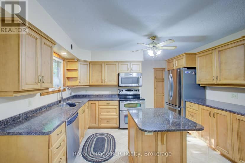 114 Preston Street S — photo 13 of 33