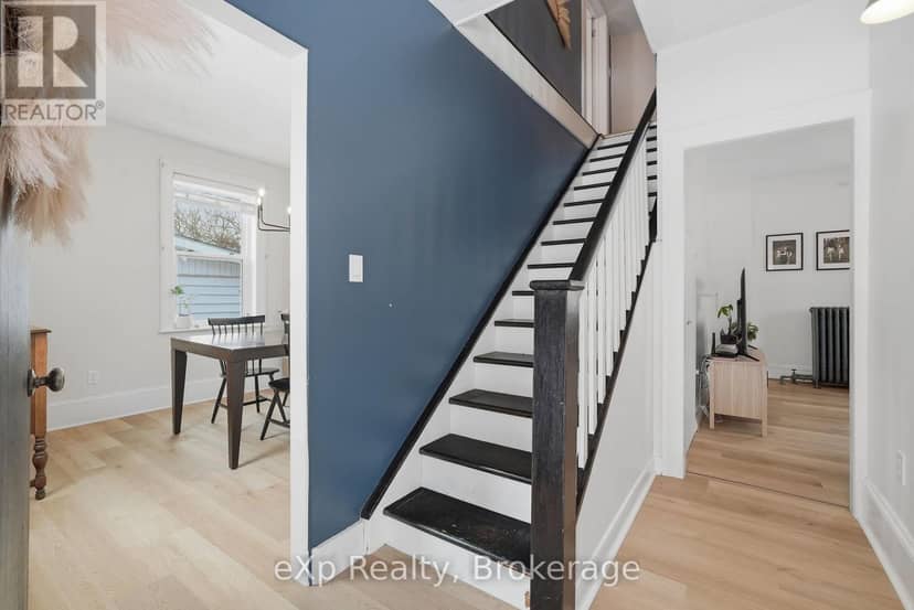 255 Waterloo Street — photo 23 of 40