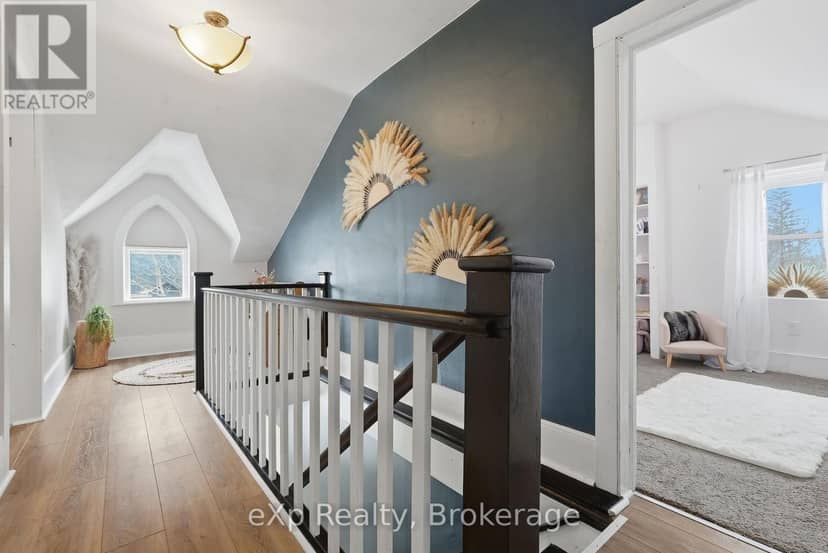 255 Waterloo Street — photo 24 of 40