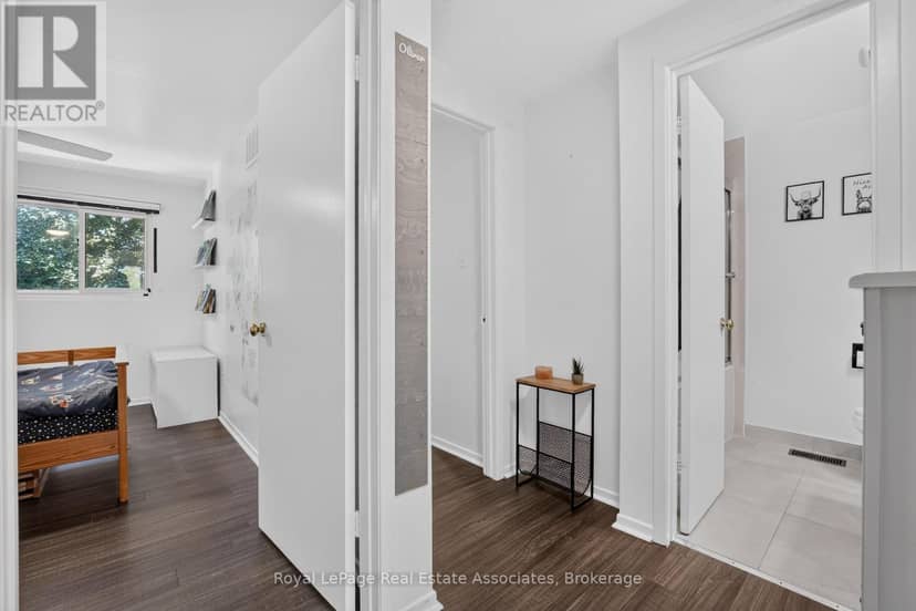 8 - 59 Maple Avenue — photo 29 of 40