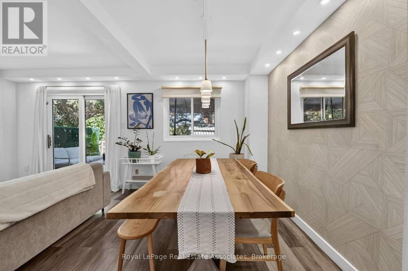 8 - 59 Maple Avenue — photo 5 of 40