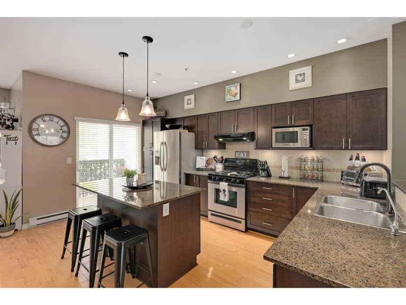 37 21535 88 AVENUE, Langley, photo 2