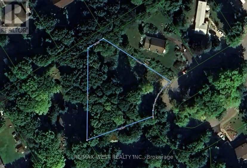 12 Lakeview Crescent, Tiny