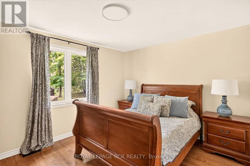 308339 Hockley Road — photo 31 of 40