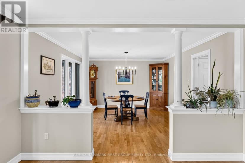1887 Campbell Avenue — photo 11 of 40