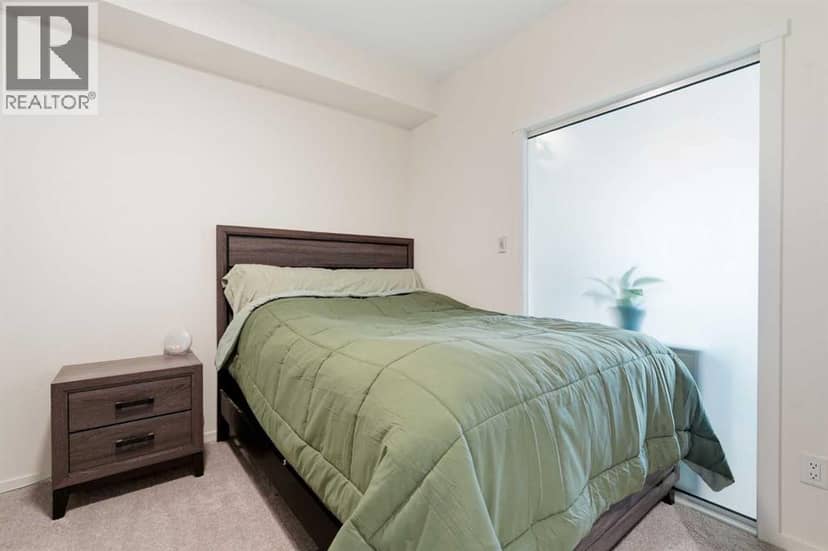 7206, 151 Legacy Main Street SE — photo 18 of 39