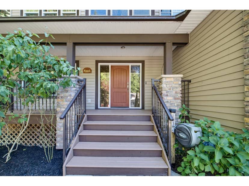 8886 EMIRY STREET, Mission, photo 2