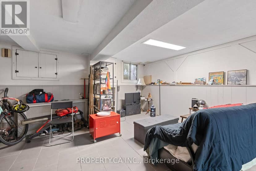 195 Niagara Street — photo 25 of 30