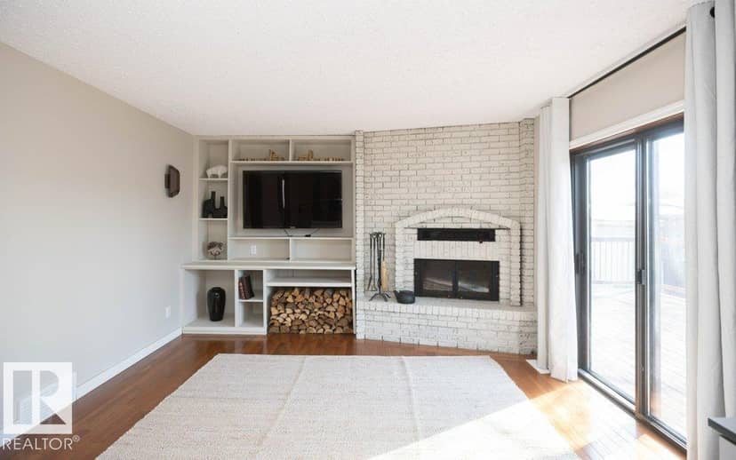 10737 108A AV — photo 25 of 40