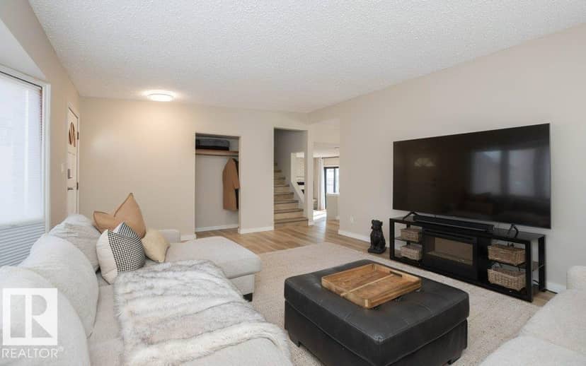 10737 108A AV — photo 12 of 40