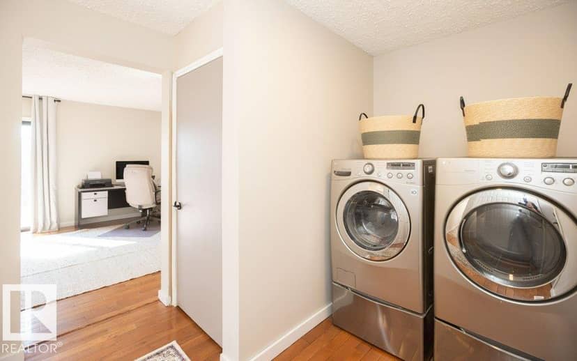10737 108A AV — photo 27 of 40