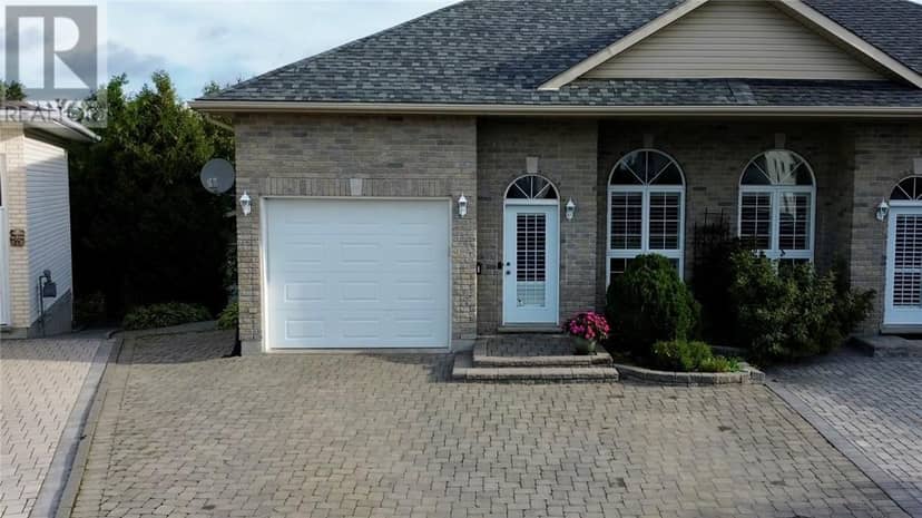 32 Timber Ridge Court — photo 1 of 21