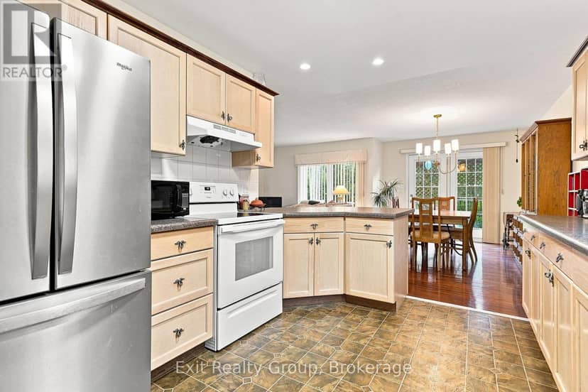 26 Aletha Drive — photo 14 of 40