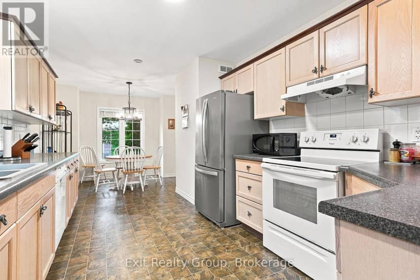 26 Aletha Drive — photo 15 of 40