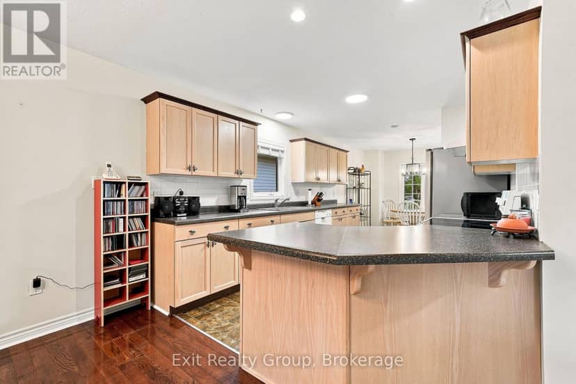 26 Aletha Drive — photo 16 of 40
