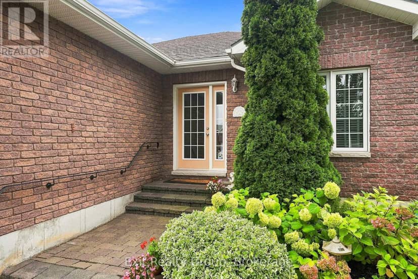 26 Aletha Drive, Prince Edward County, photo 5