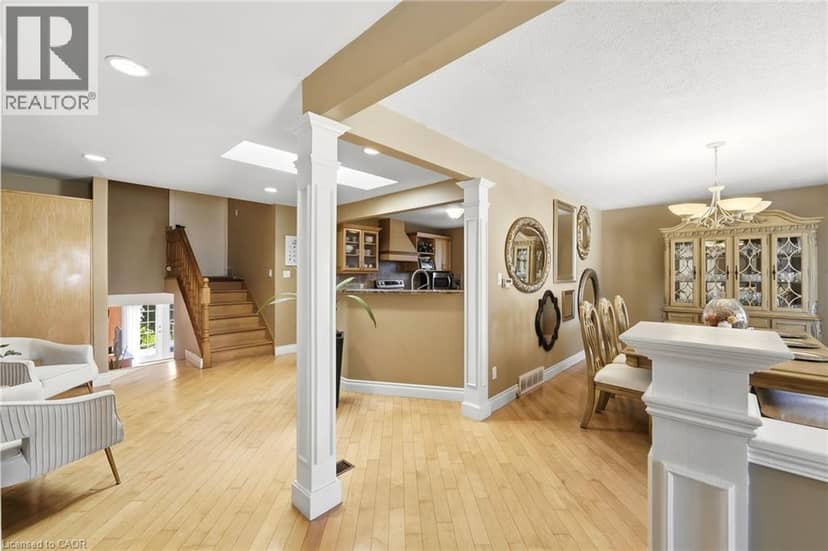139 GLEN VALLEY Drive — photo 7 of 40
