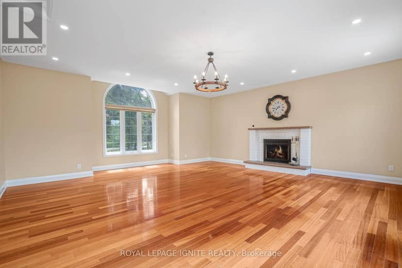69 Raeview Drive — photo 8 of 40