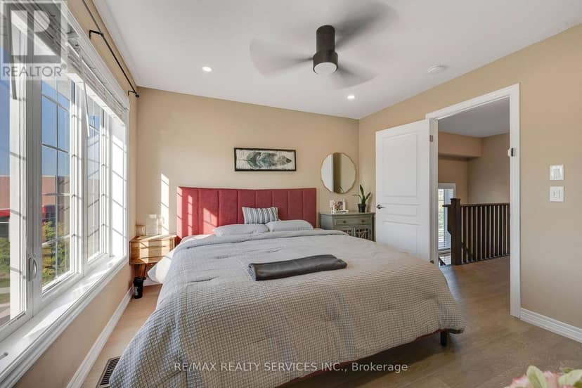 411 Hardwick Common — photo 26 of 40