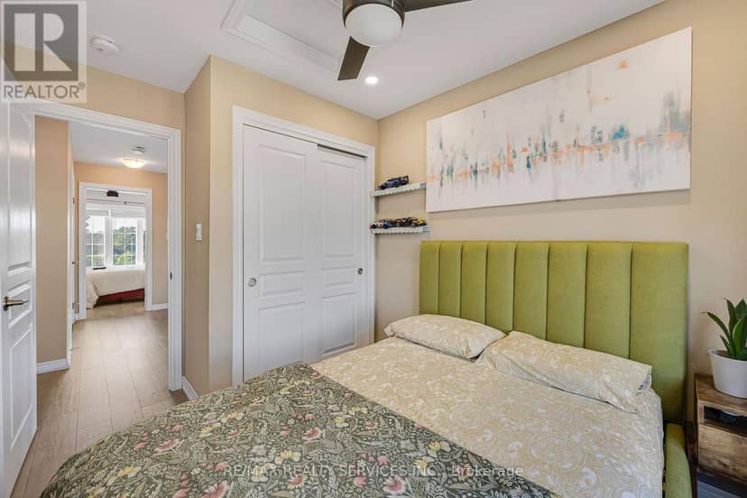 411 Hardwick Common — photo 29 of 40
