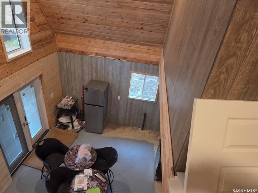 565 Maple AVENUE — photo 9 of 25