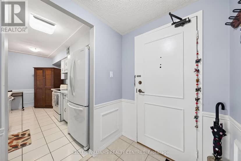 204 - 30 Harrisford Street — photo 10 of 35