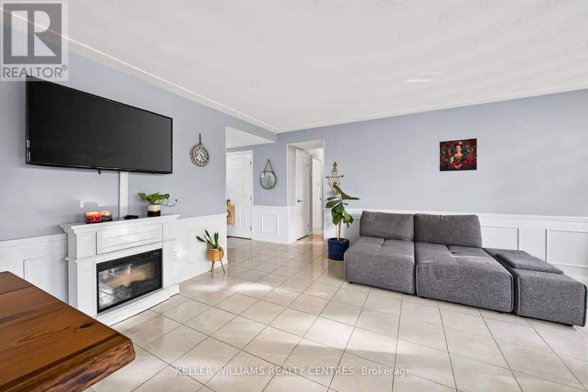 204 - 30 Harrisford Street — photo 17 of 35