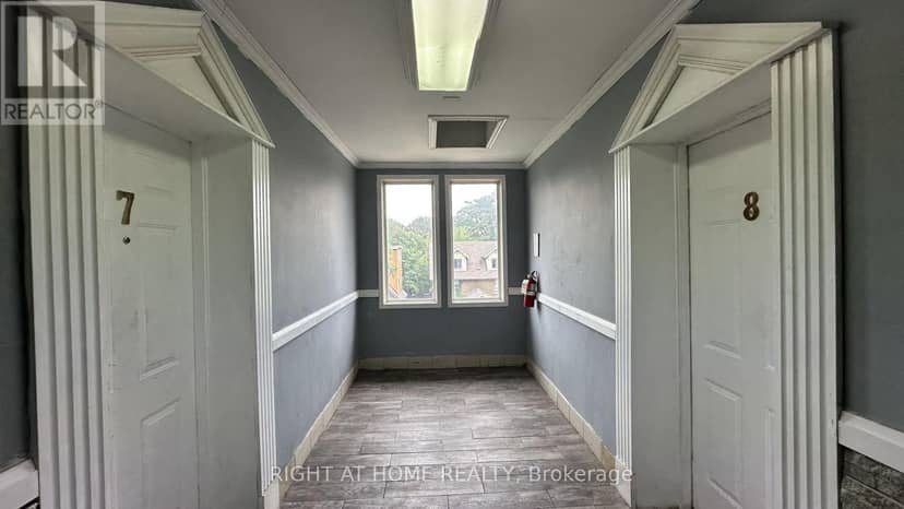 84 Proctor Boulevard — photo 2 of 16