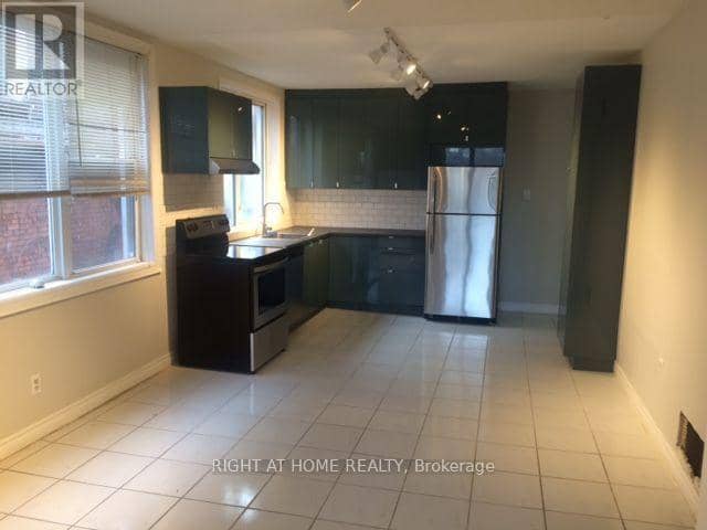 84 Proctor Boulevard — photo 3 of 16