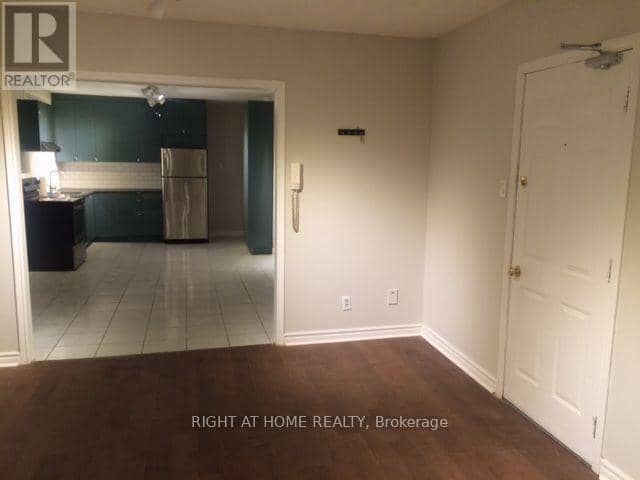 84 Proctor Boulevard — photo 5 of 16