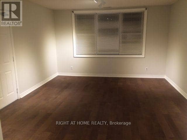 84 Proctor Boulevard — photo 7 of 16