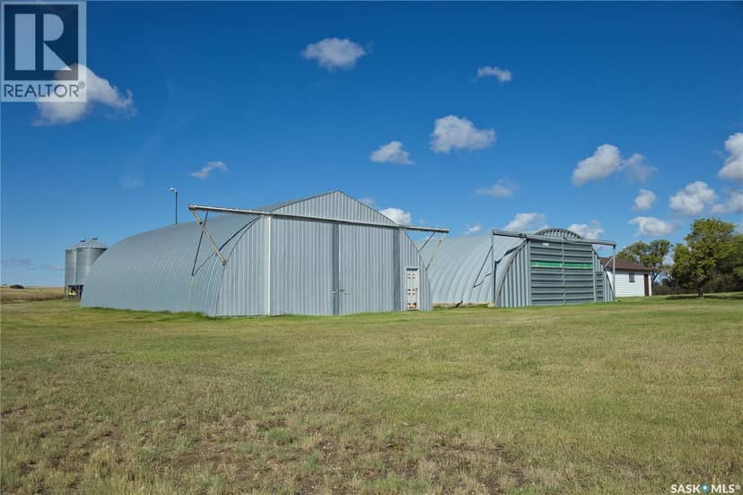 Saskatoon NE Mature Building Site — photo 16 of 40