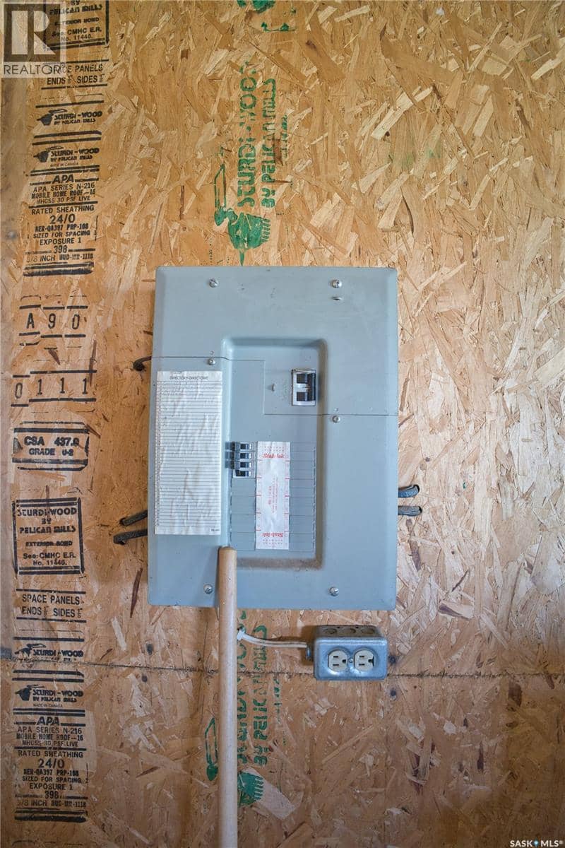 Saskatoon NE Mature Building Site — photo 38 of 40