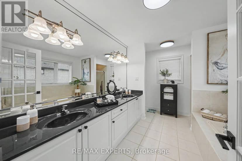 15 Arrowood Crescent — photo 19 of 29