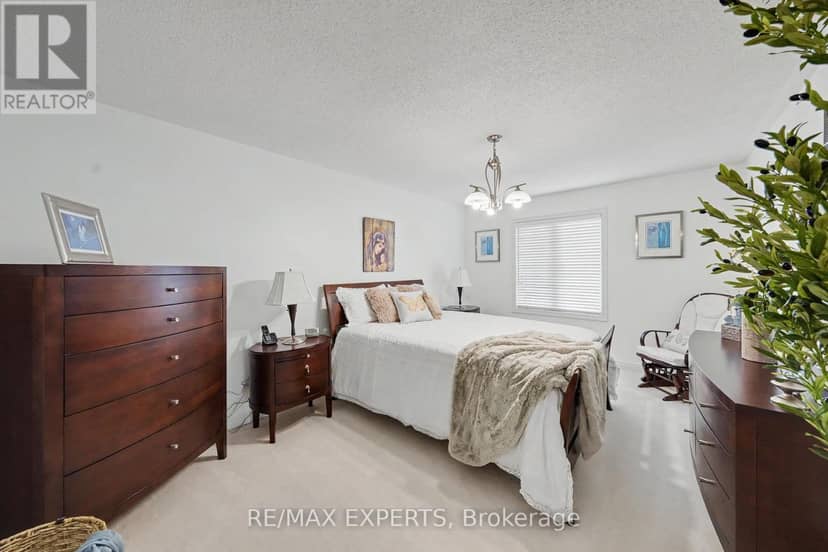 15 Arrowood Crescent — photo 25 of 29