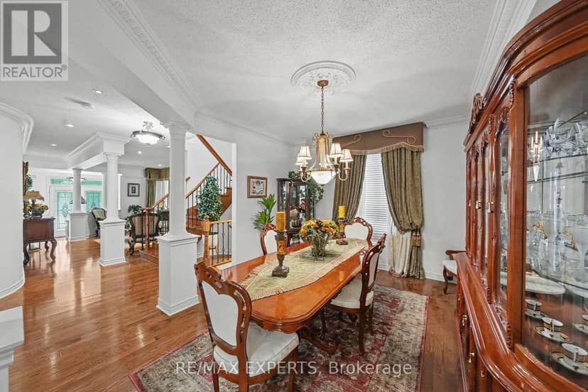 15 Arrowood Crescent — photo 7 of 29